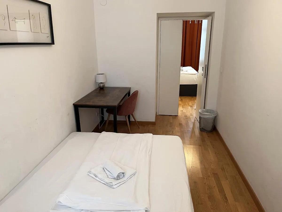 Casa Nostra - Zentrale Wohnung Am Augarten Viena 0*,